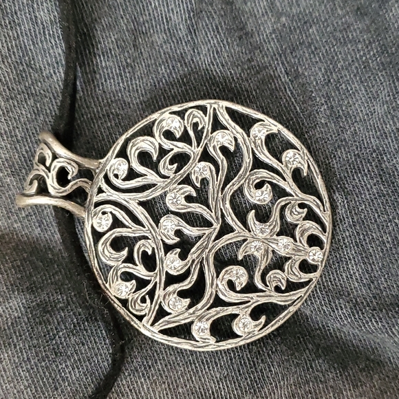 Necklace - Picture 2 of 3